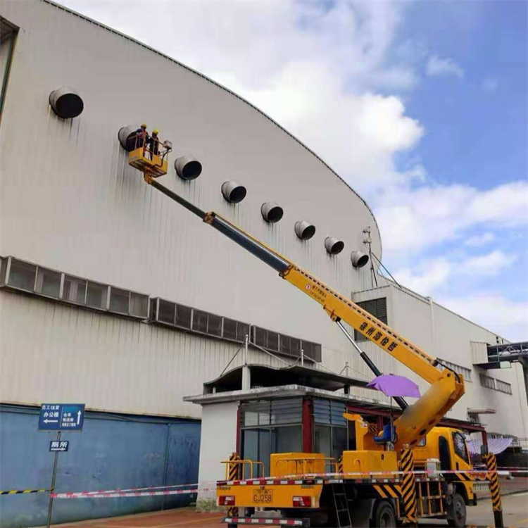 青川高空作业车出租服务：专业广告牌安装解决方案