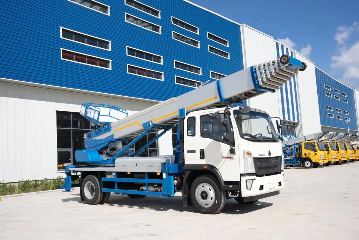 青川出租云梯车高空作业车 建筑垃圾搬运